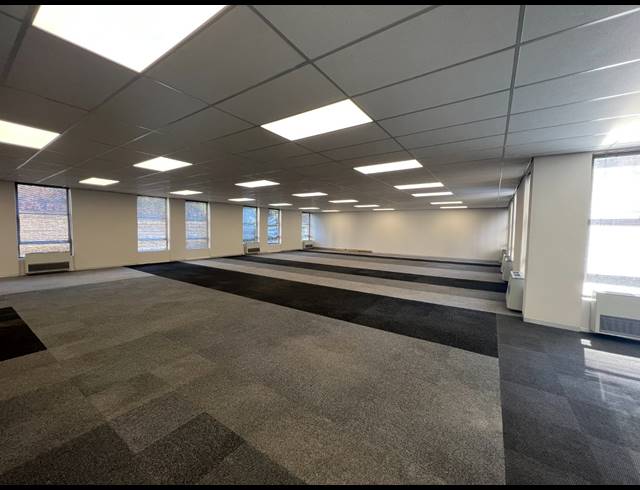 2,000M² OFFICE TO LET IN ROSEBANK